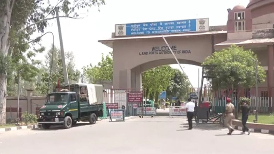99 pilgrims stopped at Attari border