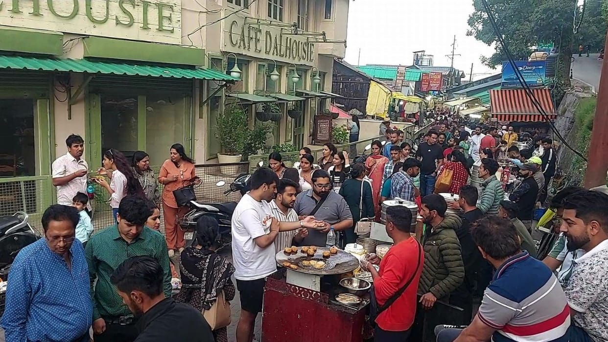 Tourist Rush in Dalhousie: Hotel Occupancy Reaches 80 percent Amid Summer Travel Boom