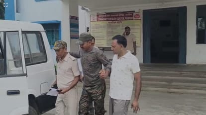 banka rajoun sand mafia attack on mining department team illegal sand mining rampur ghat