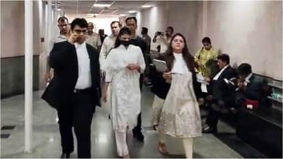 Supreme Court recuses himself from hearing Jacqueline Fernandez plea in money laundering case