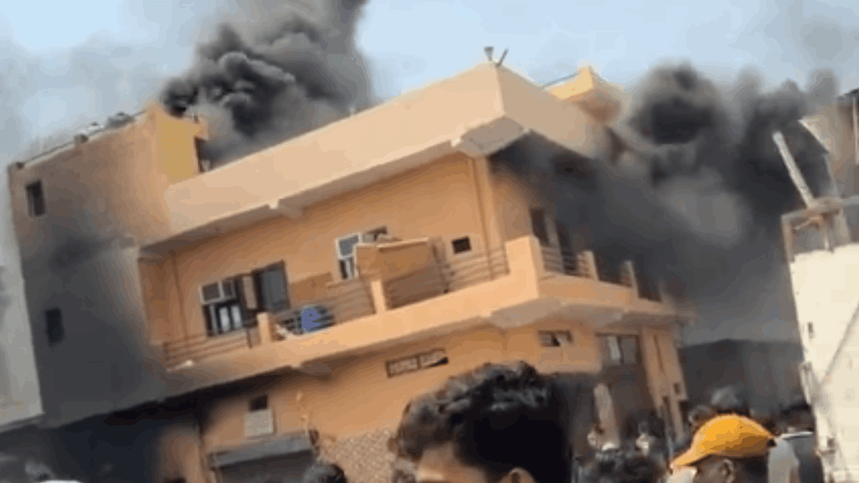 massive fire broke out inside chemical factory in Hindon Vihar