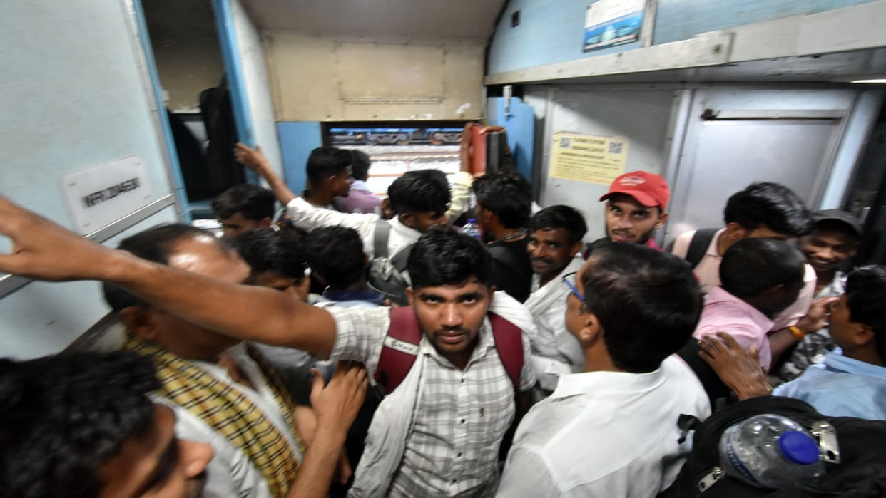 Examinees entered the AC coach of the Sarnath Express; it took great effort to get them all out.