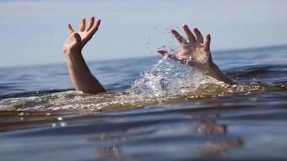 Father and son drown in Gopalganj's Khanua River; family devastated bihar news