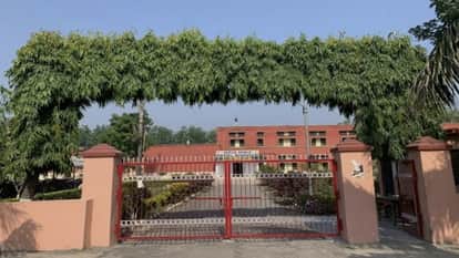 Many students fall ill due to food poisoning at Patel Bhavan Pantnagar
