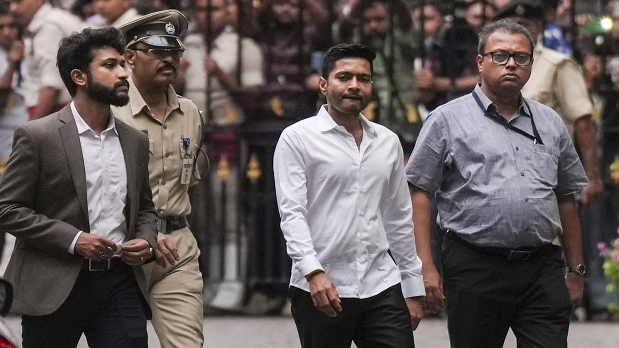Signature controversy: Abhishek arrives at CID headquarters following High Court directive