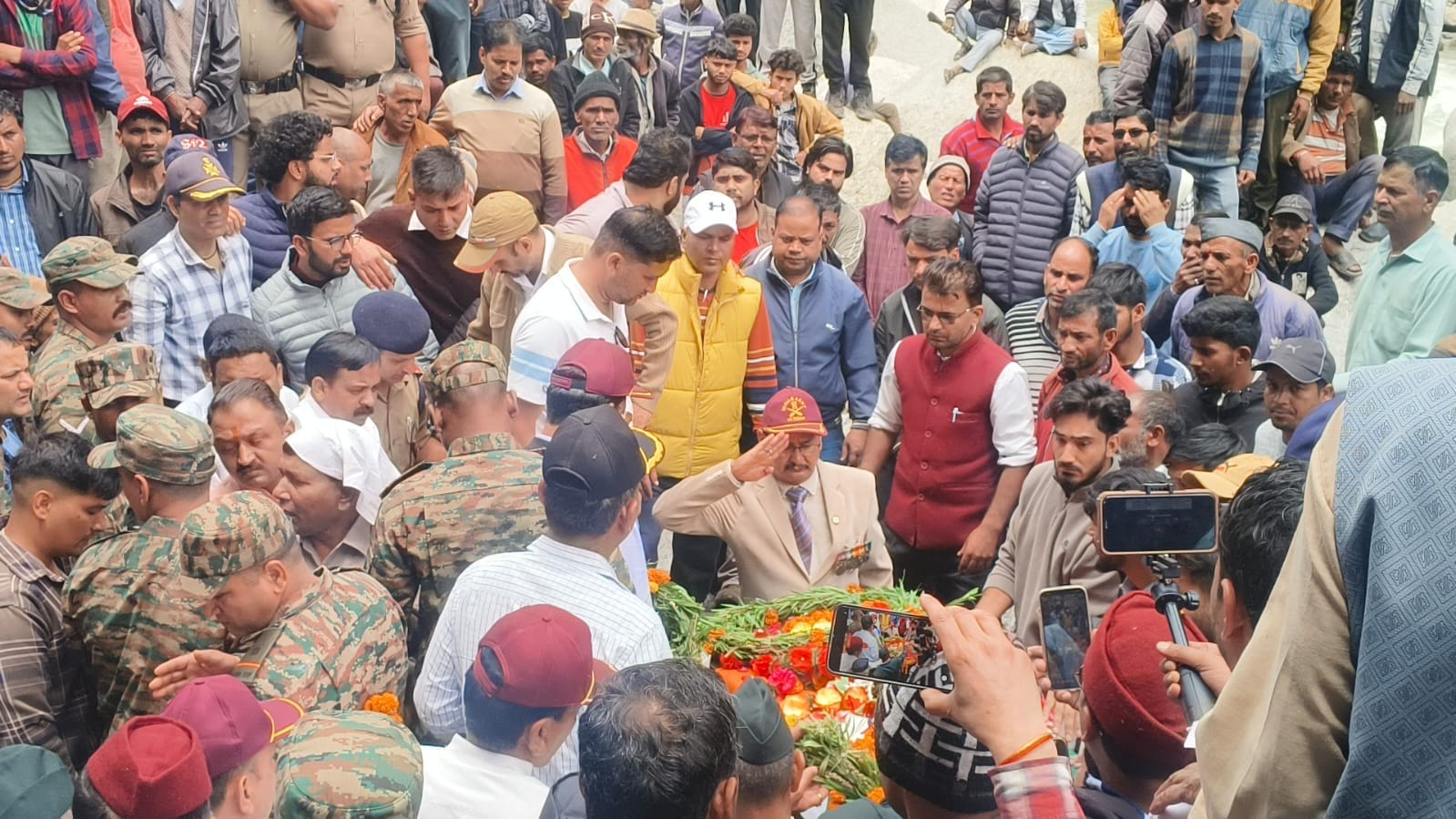 Uttarakhand Martyred Agniveer soldier Rohit Singh Funeral in tehri family and People Crying