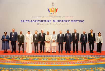 Indore: Minister Shivraj Singh Chouhan said the focus will be on empowering small farmers.