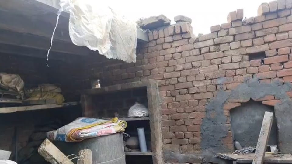 Baghpat: House Collapses During Storm and Rain, Five Children Injured Under Debris