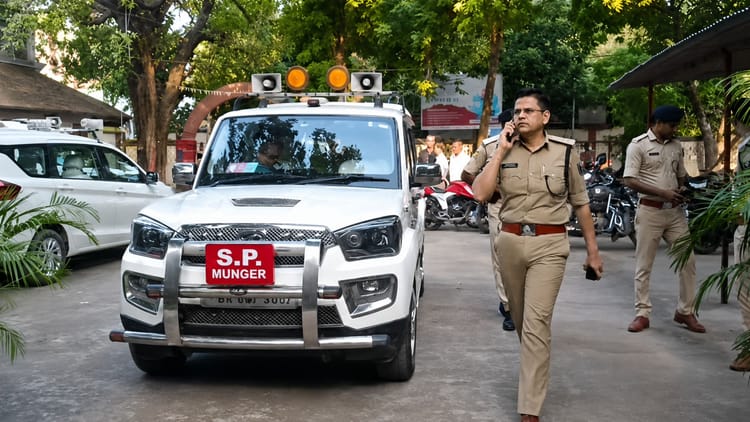 Bihar: सिपाही भर्ती घोटाले में बड़ा खुलासा! नौकरी दिलाने के नाम पर चलता था करोड़ों का नेटवर्क; 15 गिरफ्तार