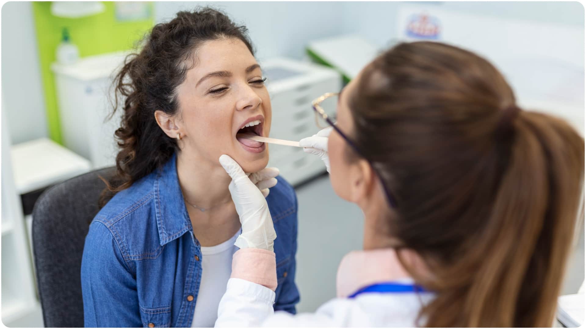 tonsil stones causes symptoms and treatment know tonsil stones kyu hote hai