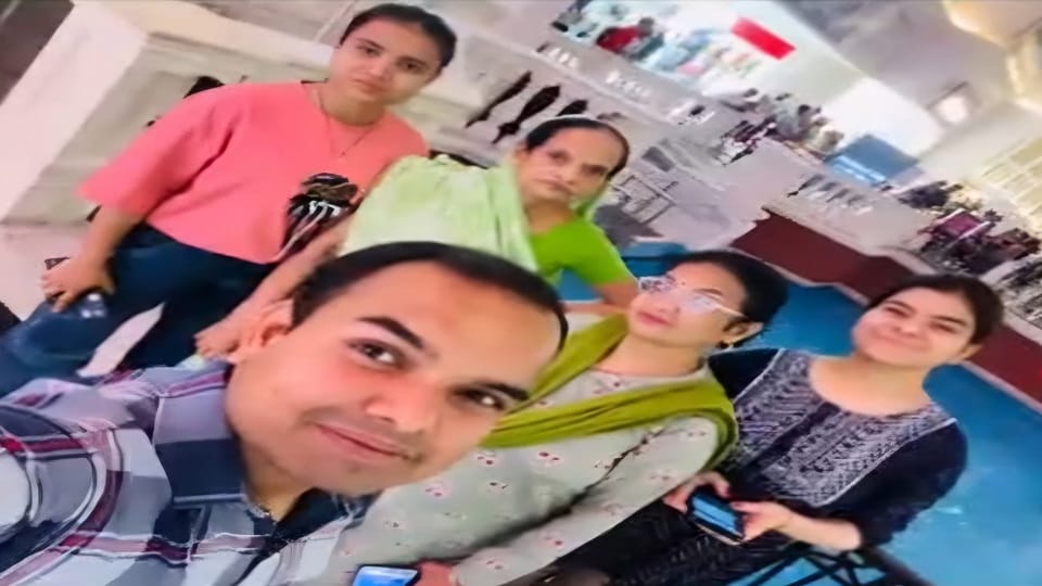 Tughlakabad fire incident Conspiracy hatched over money dispute three arrested