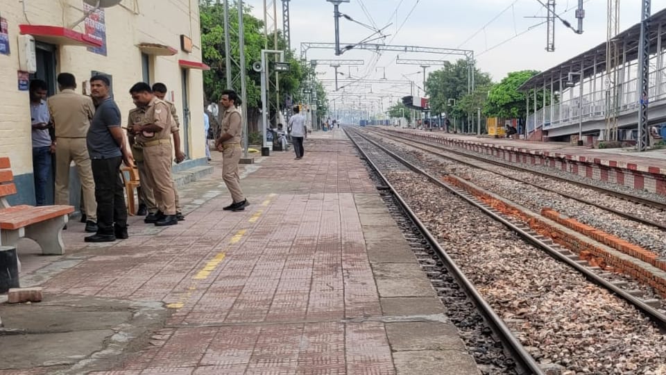 Shopkeeper Suicide by jumping in front of train after dispute with GRP personnel family alleges murder