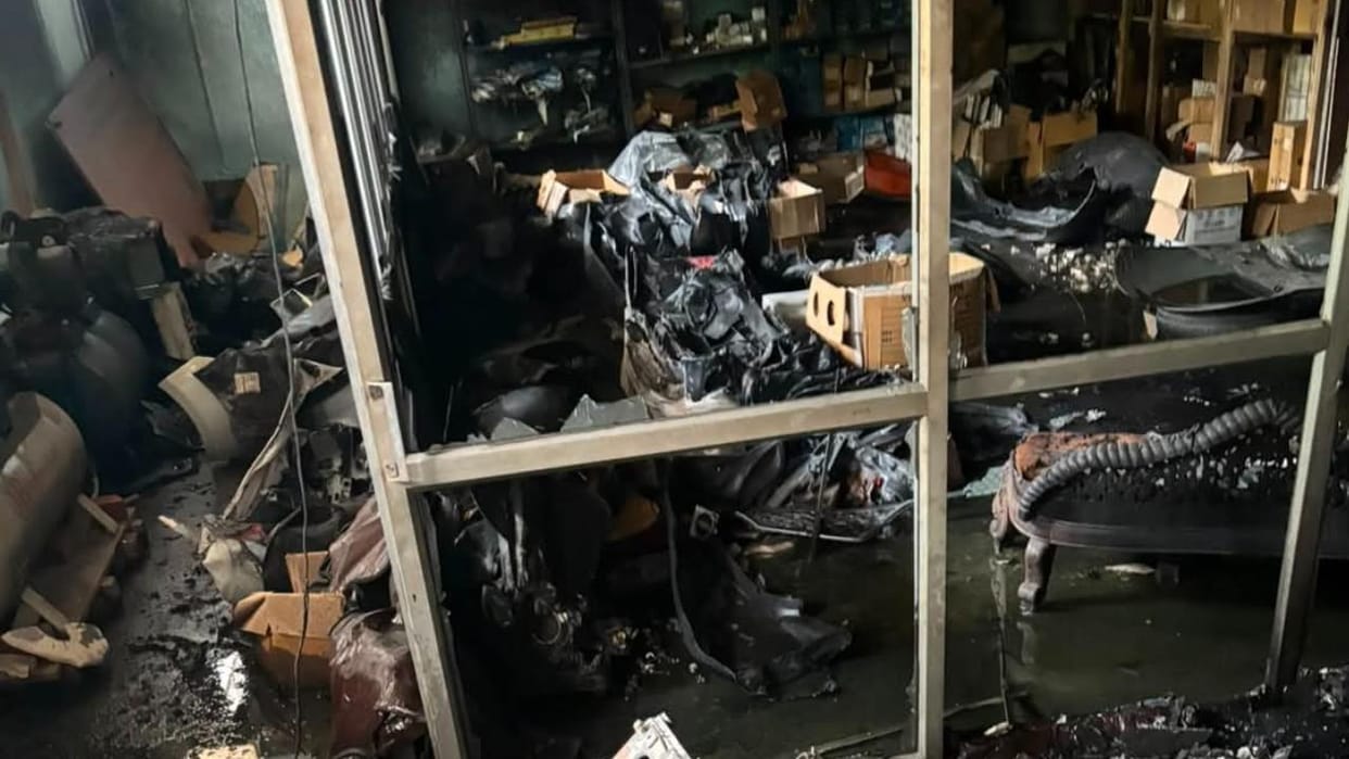 Jhansi: Fire breaks out in a three-story house due to a short circuit