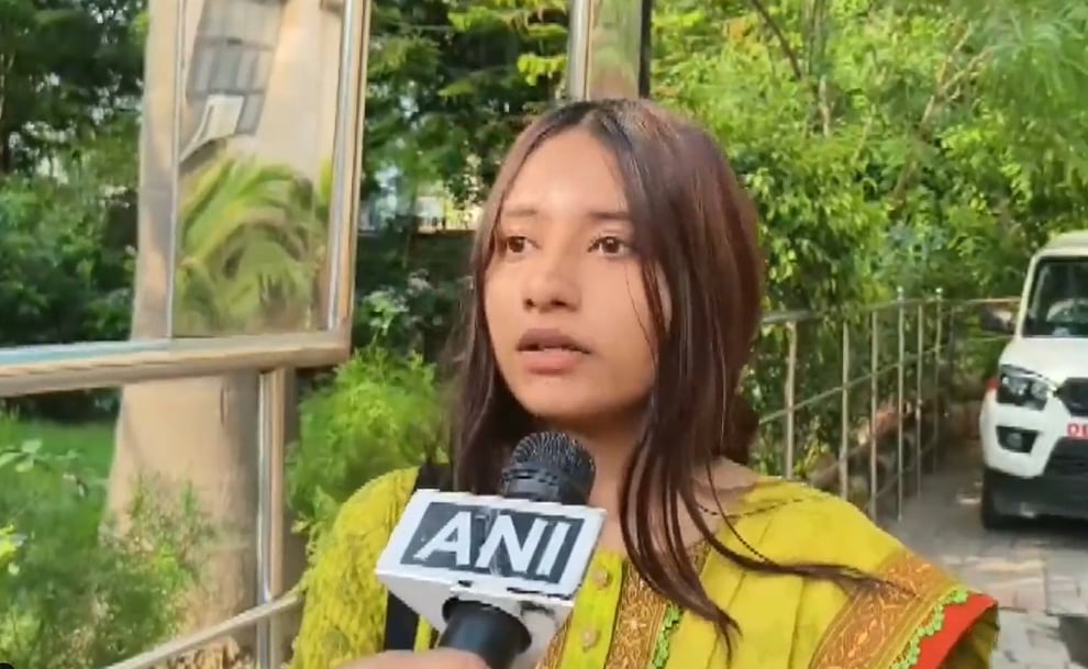 Malviya Nagar Fire Tragedy Promise to transport dead body for free Embassy charged 1.80 lakh