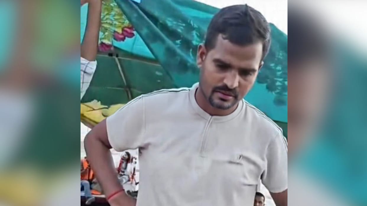 passenger threatened boatman when asked to wear life jacket in Varanasi