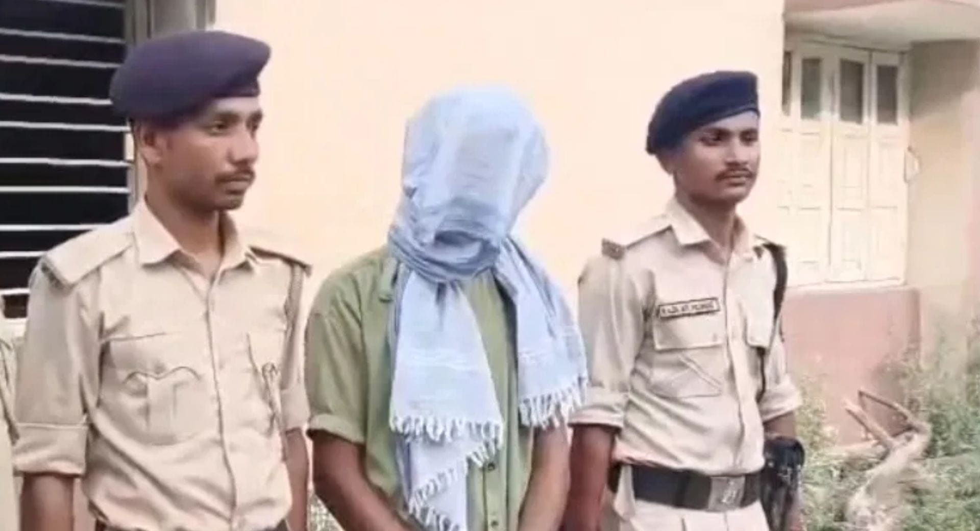 पुलिस गिरफ्त में हत्या आरोपी सोनू पासवान