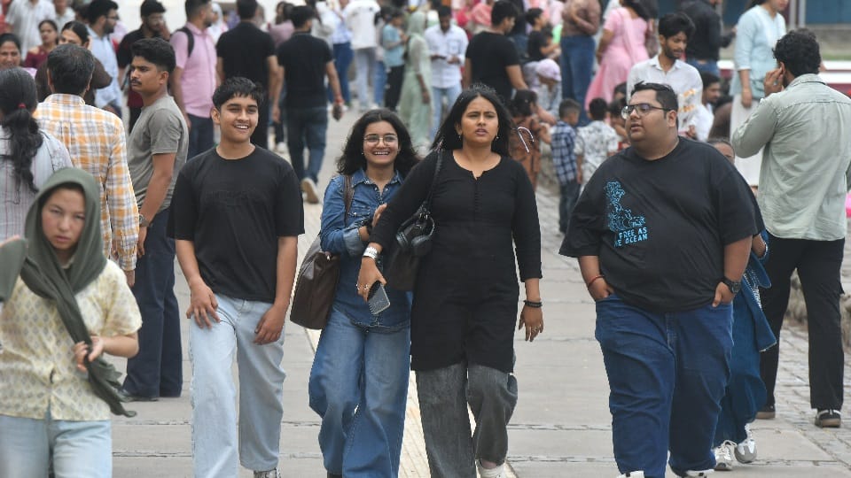 weather in Chandigarh Mercury drops AQI reaches Good category