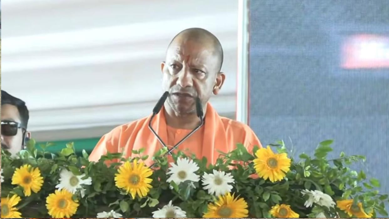 CM Yogi inaugurated and laid the foundation stone of 319 projects worth Rs 295 crore in Dakshinanchal.