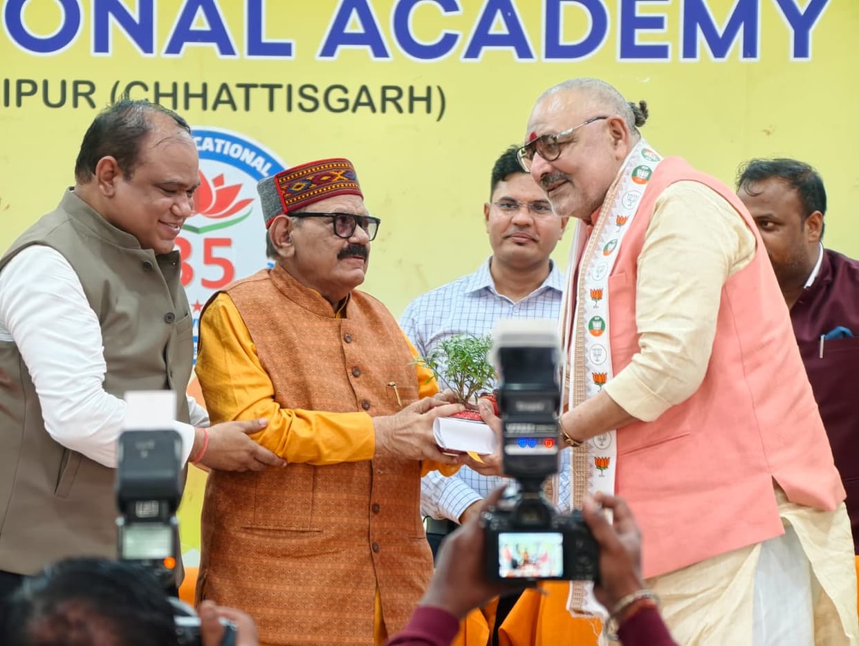 12 Years of Modi Government Giriraj Singh interacts with students shares views on Viksit Bharat 2047