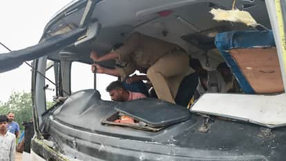 Two Buses Collide on Highway in Kasganj, Two Dead and 36 Injured