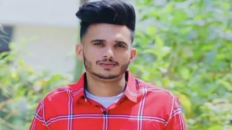 Young man shot from behind while returning home from his shop  in Jandiala Guru