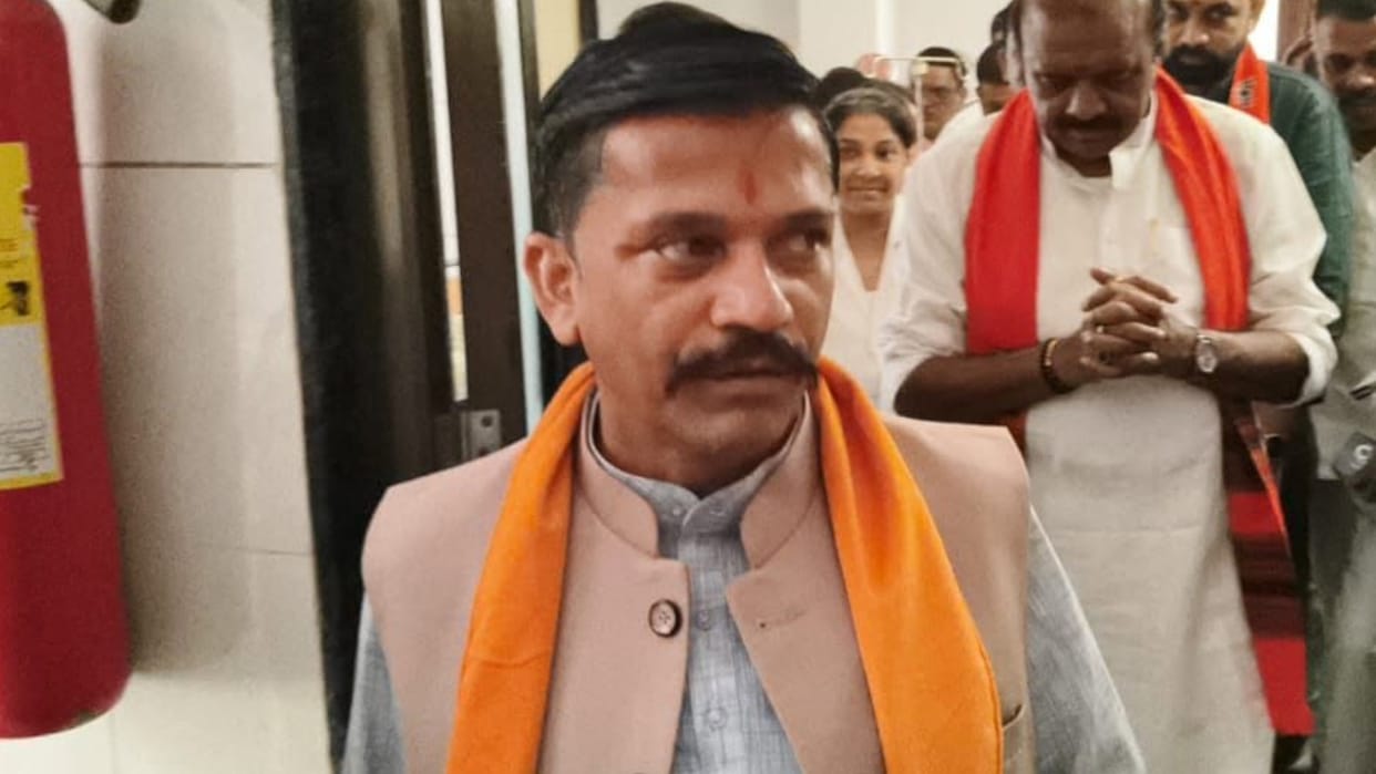 Gujarat minister sparks row, says Teachers hungry for more salary