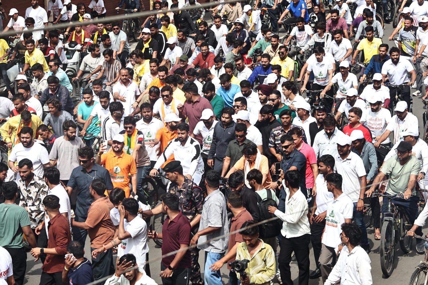 राजवाड़ा से निकली सायकल रैली।