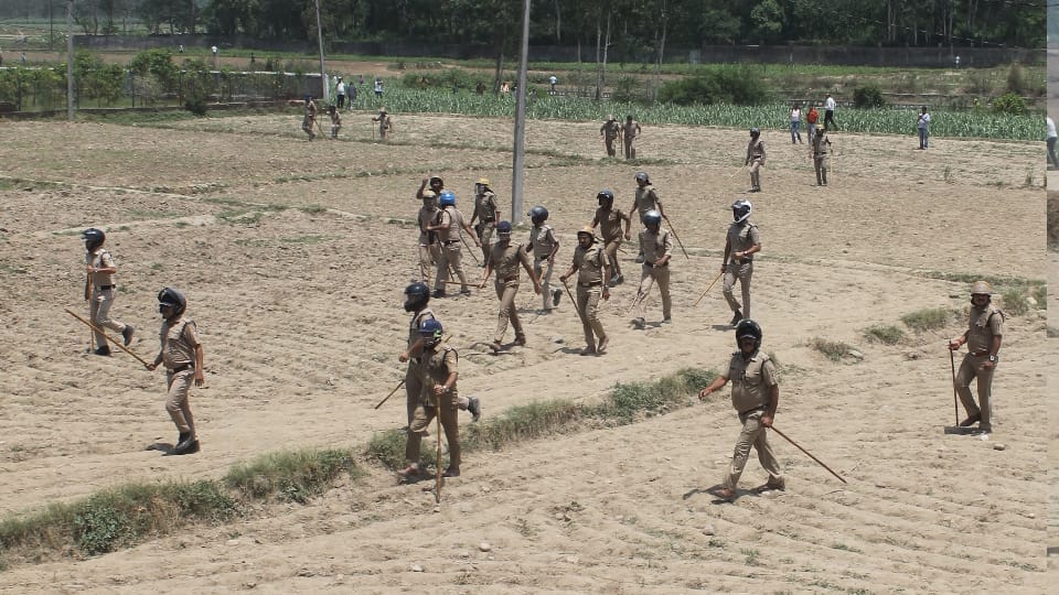 Bairagiwala Erupts in Protest After BJP Leader Murder Mob Sets Vehicles and Damages Property