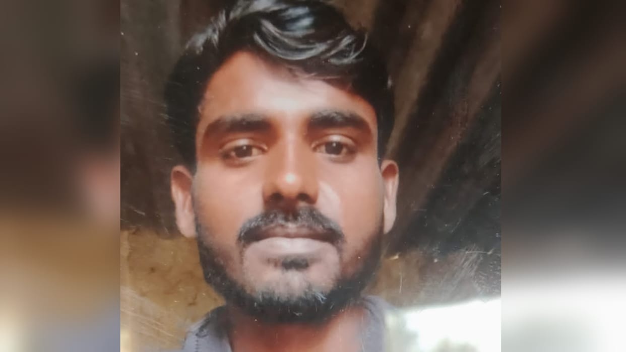 Kaushambi News: Brick kiln worker found hanging from a tree; wedding was scheduled for July 8.