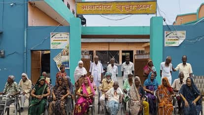 story of the old age home