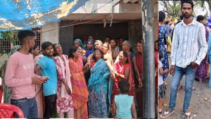 A young man was stabbed to death by his cousins in the GIDA area of Gorakhpur.