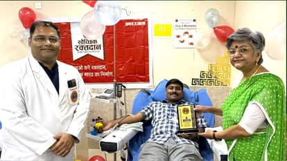 200 people donated blood at a camp organized by the Amar Ujala Foundation in the Gorakhpur-Basti division.
