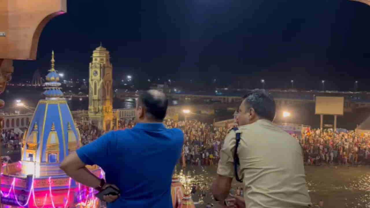 Somvati Amavasya Snan crowds of devotees throng Har Ki Pauri for a holy dip in Ganges Haridwar highway jam