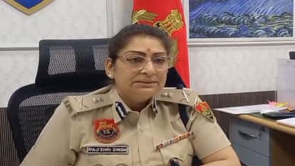 Police arrested four individuals, including a minor, from Mumbai in connection with the Dighal Jitendra murder