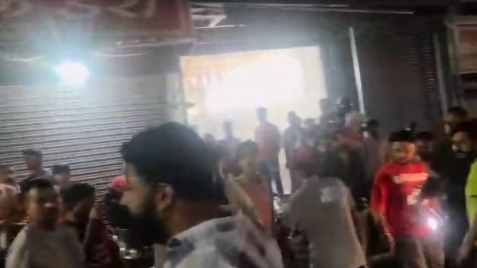 Dehradun News two groups clash Uproar follows car-bike collision on Kanwali Road Many People Injured