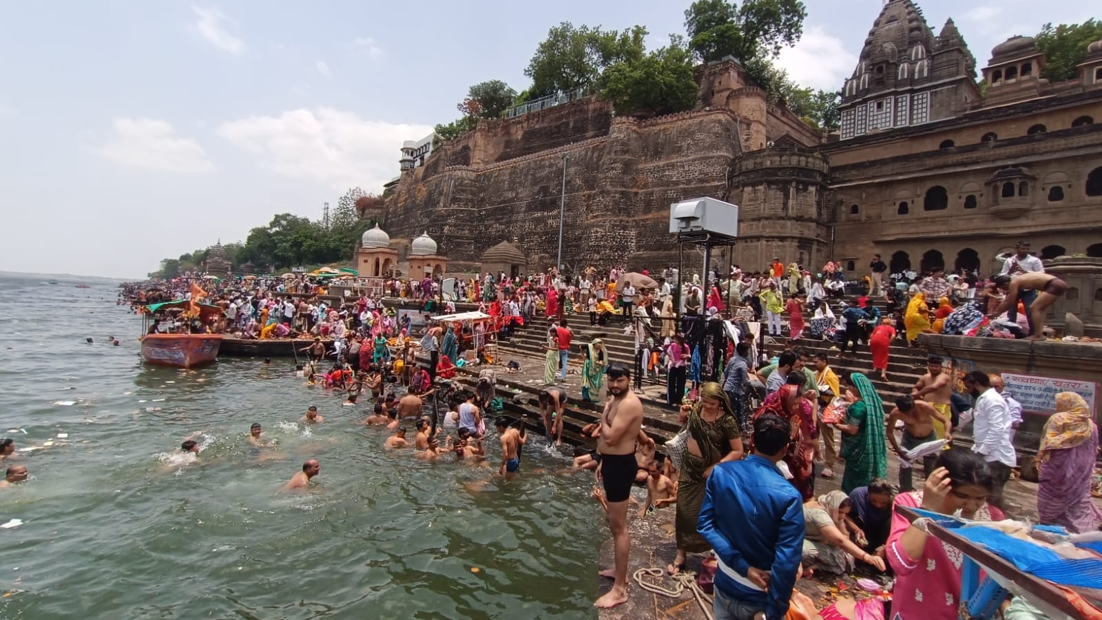 नर्मदा तट