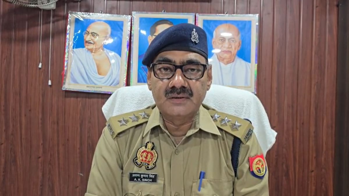 चंदौली में रिश्तों कलंकित: घर में अकेली युवती से चचेरे भाई ने किया दुष्कर्म, पुलिस ने आरोपी को किया गिरफ्तार