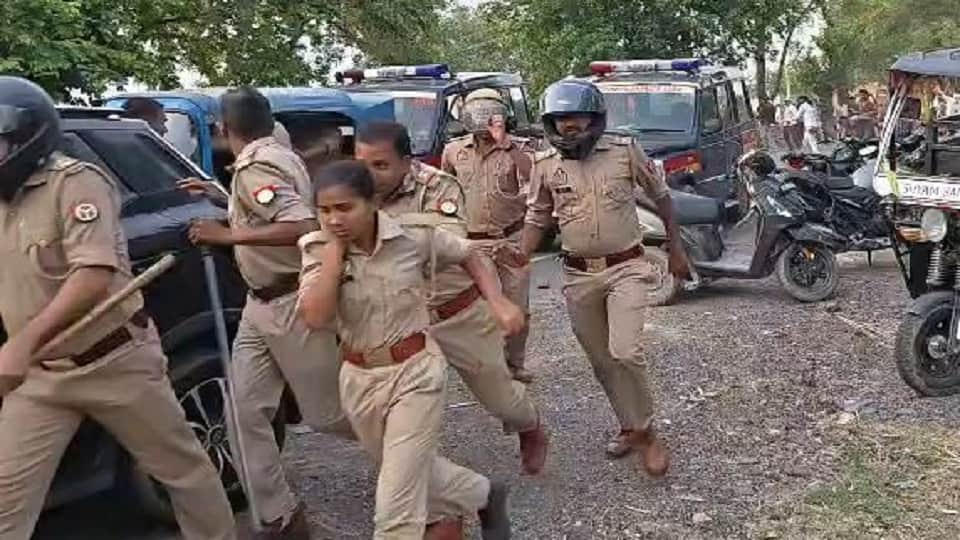 Agra Chaos After Fatal Thar Crash: Villagers Stone Police 11 Personnel Injured