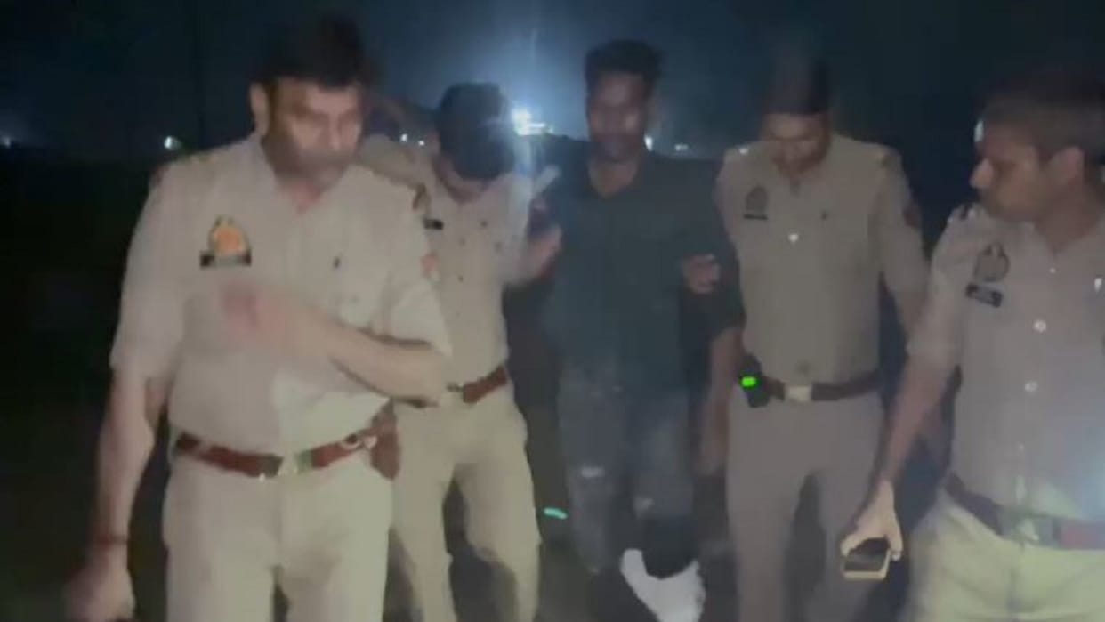 Accused of snatching mobile phone arrested in encounter in Bareilly