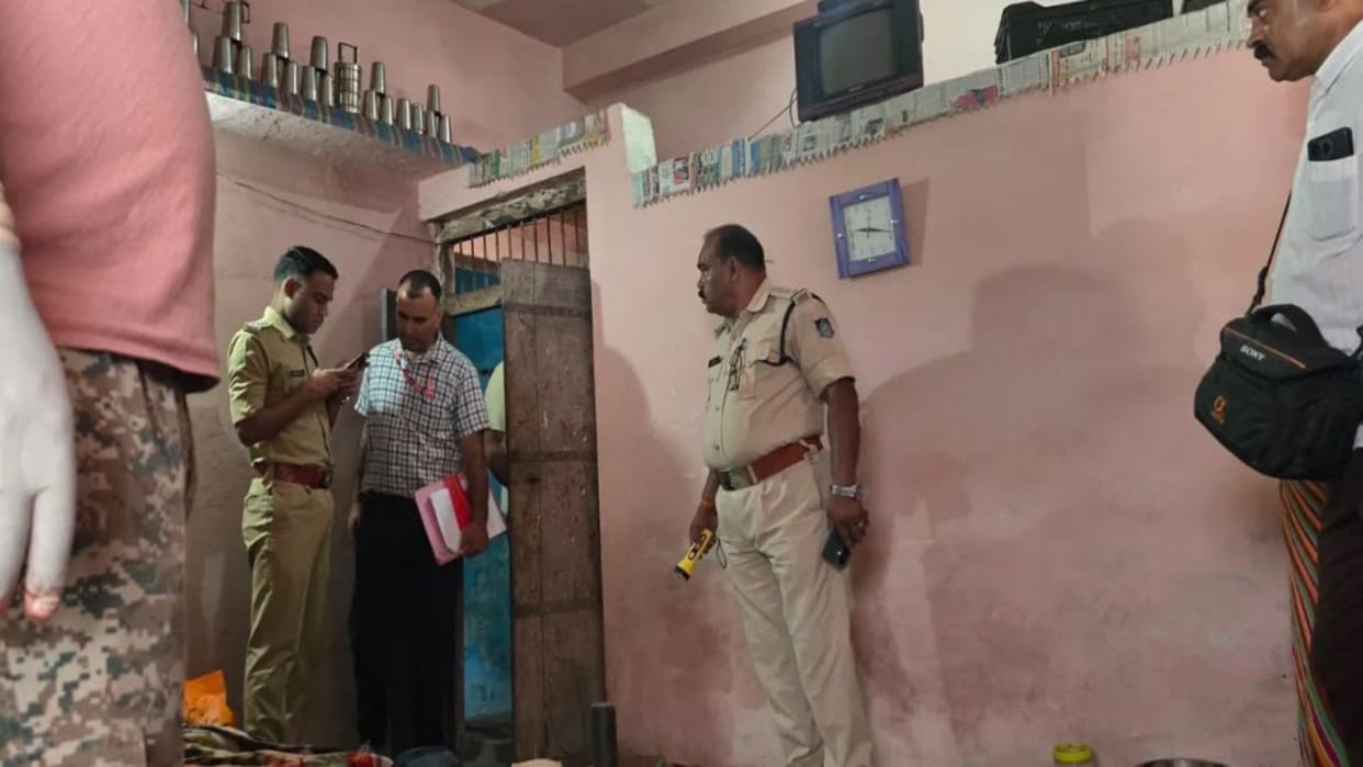 Ujjain News: Vikram slept beside wife and son, found blood-soaked the next morning; murder suspected
