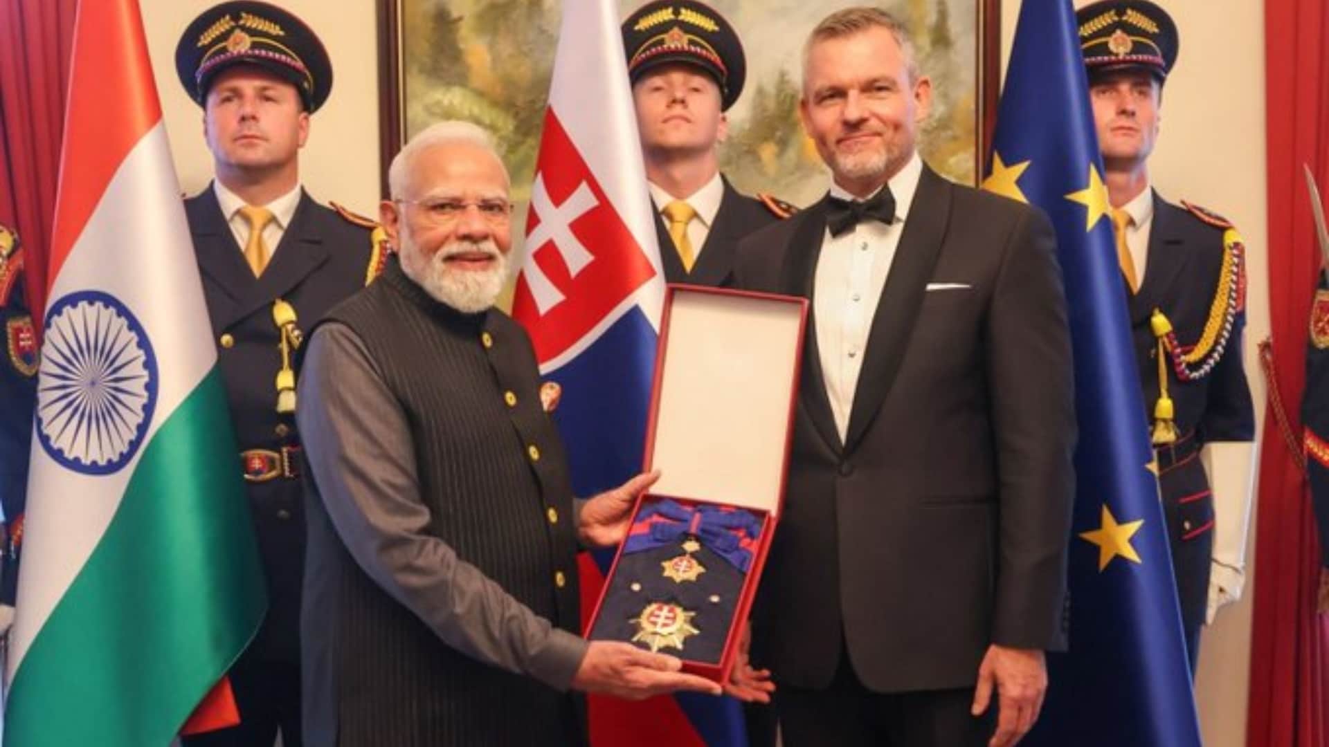 PM modi speaks of a Banaras connection in Bratislava, Praises artists and shares a special thought