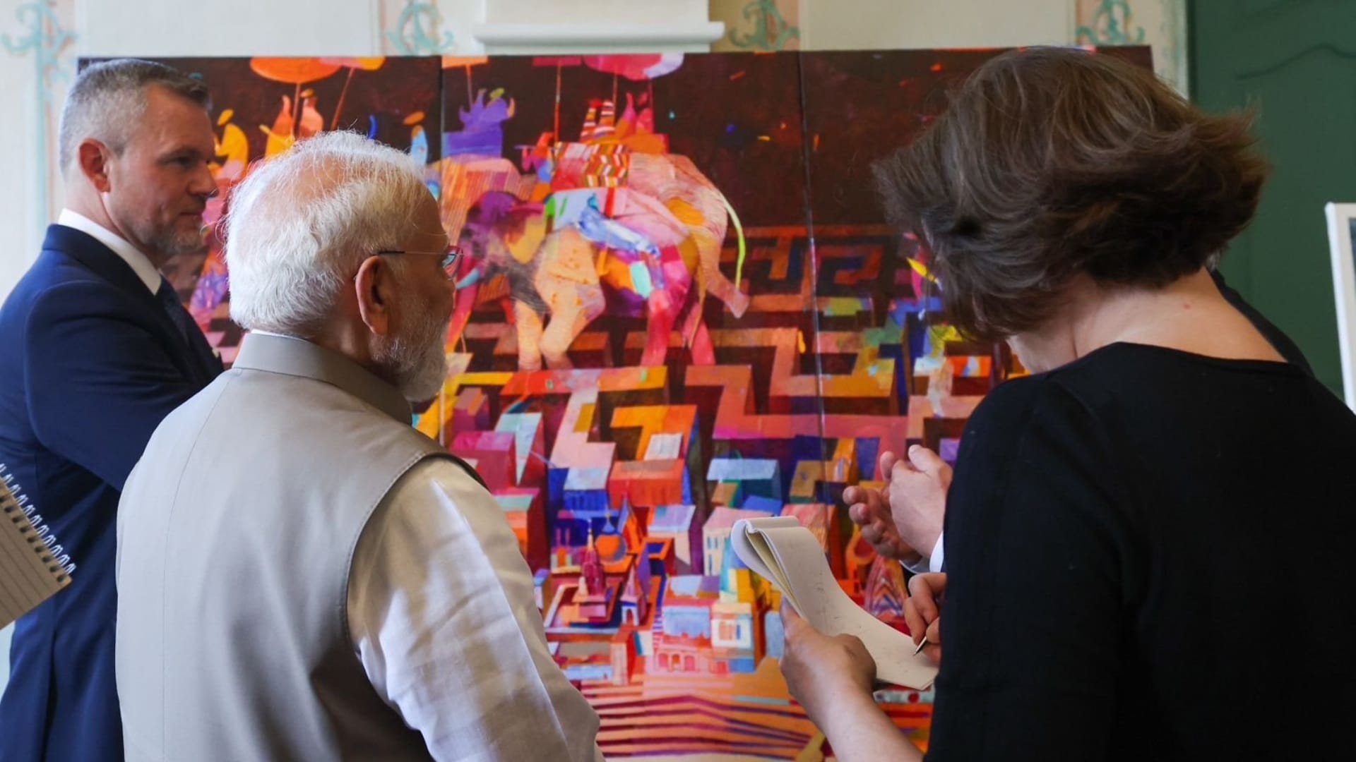 PM modi speaks of a Banaras connection in Bratislava, Praises artists and shares a special thought