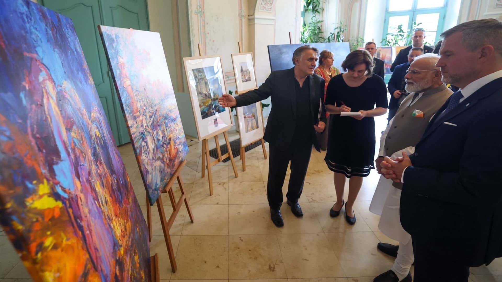 PM modi speaks of a Banaras connection in Bratislava, Praises artists and shares a special thought