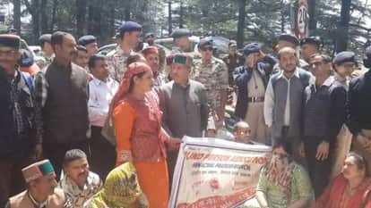 shimla blind association road block secretariat protest over pending demands