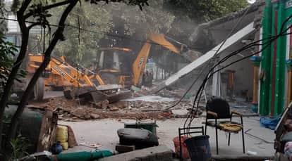 UP: Encroaching shrine demolished; bulldozer operation in Moradabad lasted for hours