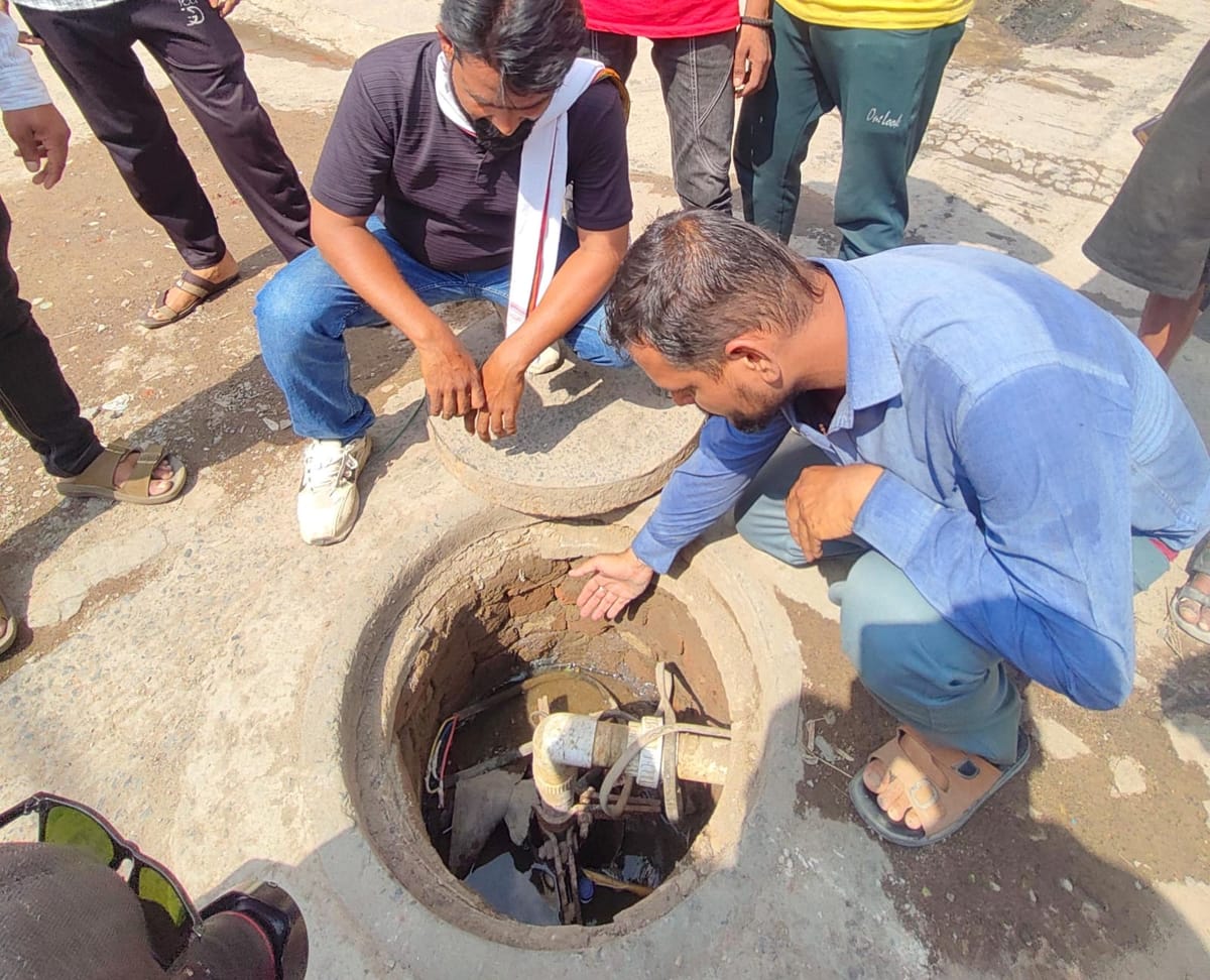 Indore: भागीरथपुरा के बाद अब बांगड़दा क्षेत्र में बोरिंग ने उगला दूषित पानी, दस से ज्यादा लोग बीमार