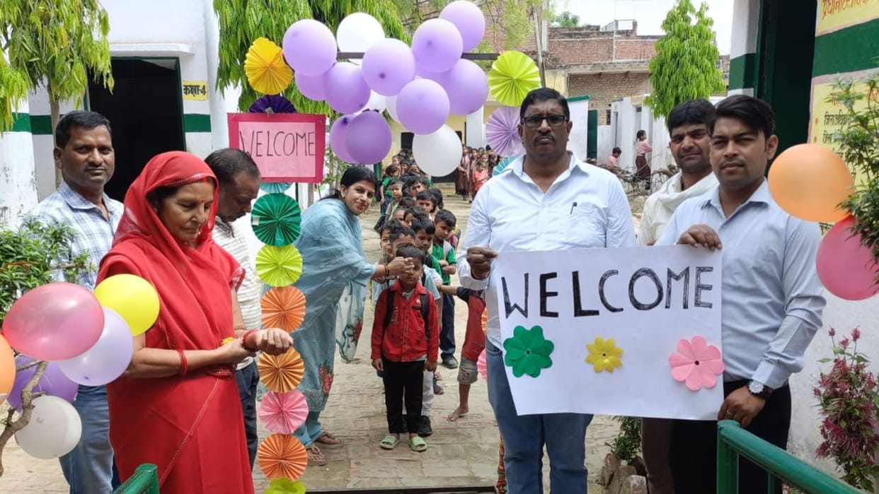 Council schools in Varanasi reopened children welcomed with tilak and shower of flowers