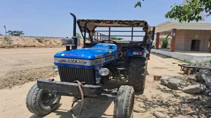 five people dead in horrific accident tractors racing on the highway ran over an e-rickshaw in budaun
