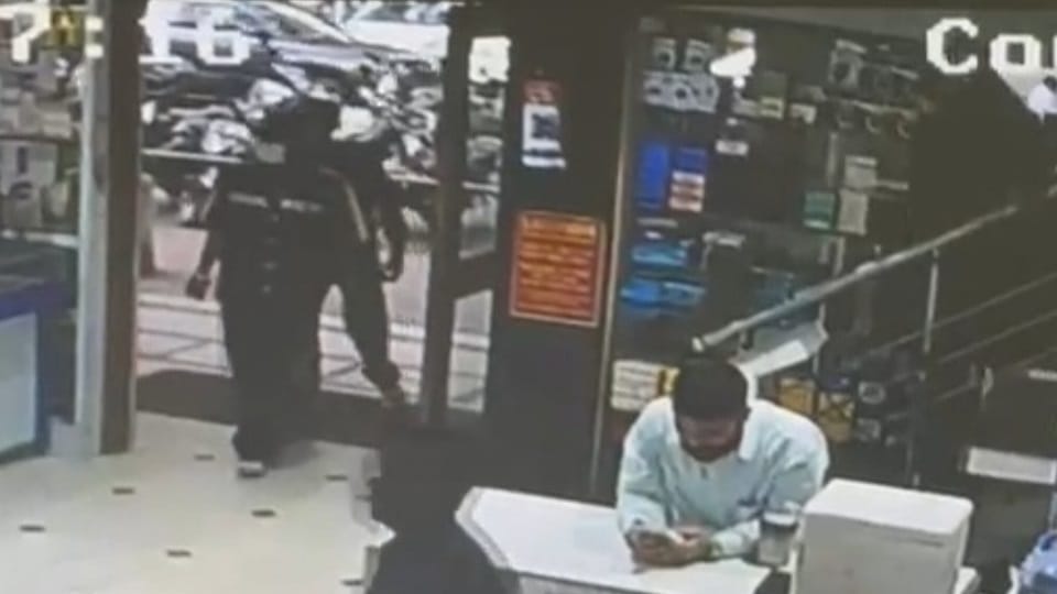 Chandigarh Cashier Murder Zigana pistol sidhu Moosewala Atiq Ahmed