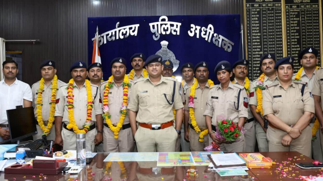 Datia: 17 police constables have been given officiating charge as Head Constables